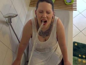 Viktoria Goo Porno Video: In mir muss immer pi**e sein 2